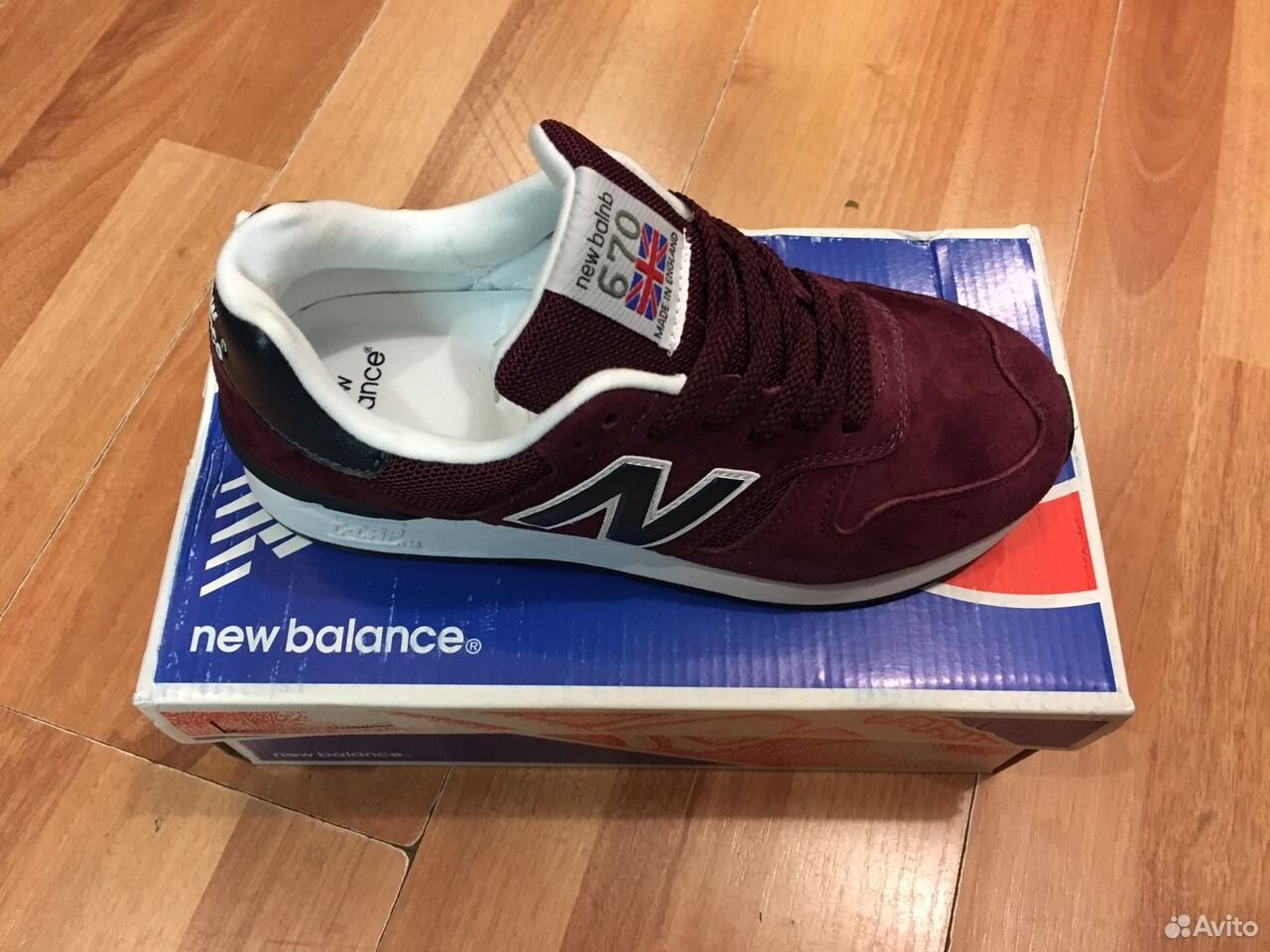 New balance женские кроссовки