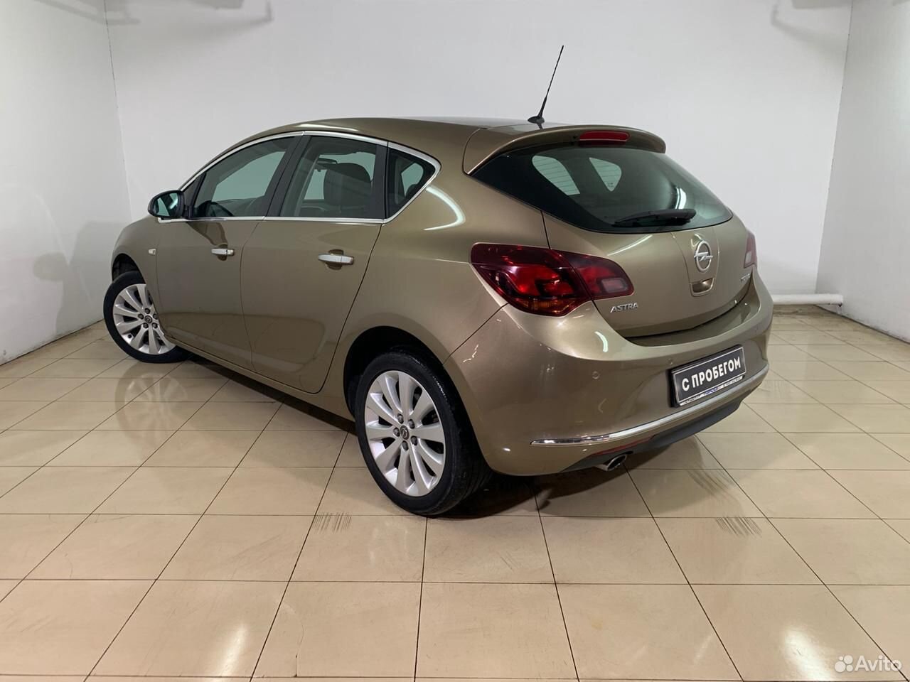 Opel Astra `2012