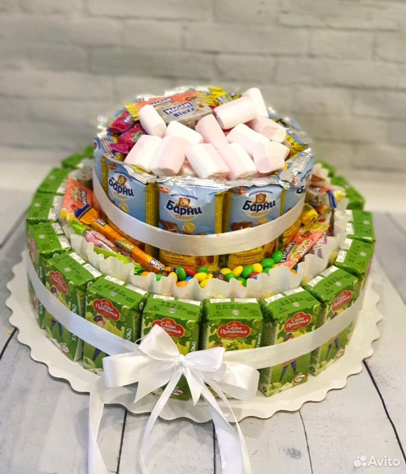 Торт из конфет, барни и сока на день рождения купить на Зозу.ру - фотография № 2