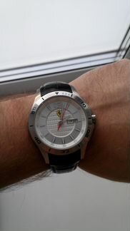Продам часы Ferrari