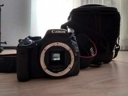 Canon 550D body с сумкой и SD 32gb