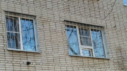 2 решетки на окна