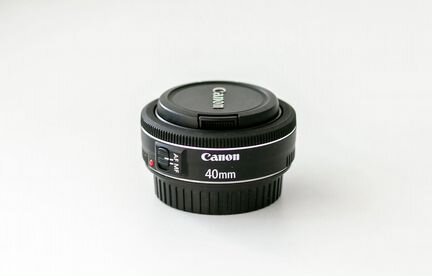 Canon Lens EF 40mm 1:2.8 STM