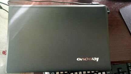 Хороший ноутбук Lenovo g560 i3 4gb 320gb gt310m 1g