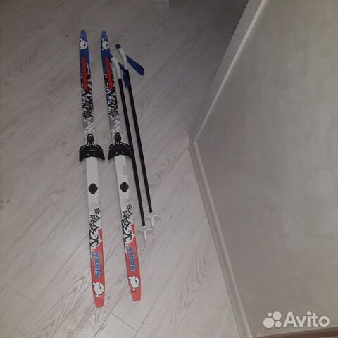 Лыжи беговые детские 130 см и лыжные ботинки