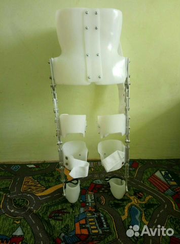 Ортез на туловище и ноги