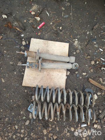 Задние стойки на ладу приора