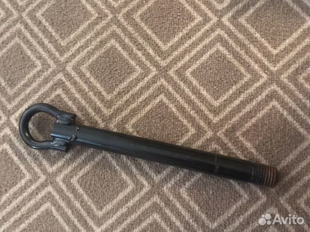 Буксировочный крюк renault