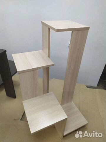 Полка подставка для цветов