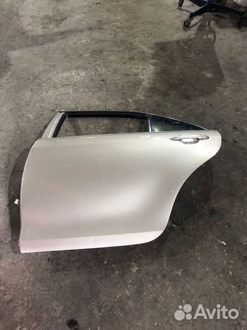 Дверь задняя левая Toyota Camry 40 оригинал