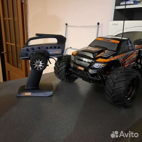 Машина на радиоуправлении 1 10