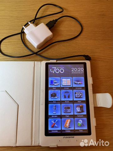 Электронная книга Digma t700