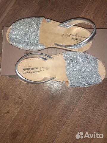 Босоножки для девочки новые