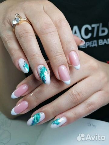 Мастер маникюра и педикюра