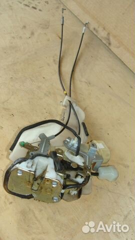 Замок двери Lexus rx 300 99г Замок двери Lexus rx 300 99г