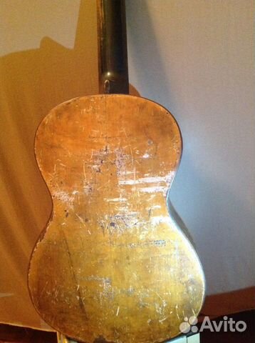 Гитара семиструнная - музейный экспонат