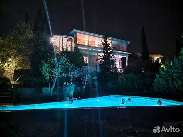 

7-к. коттедж, 200 м²