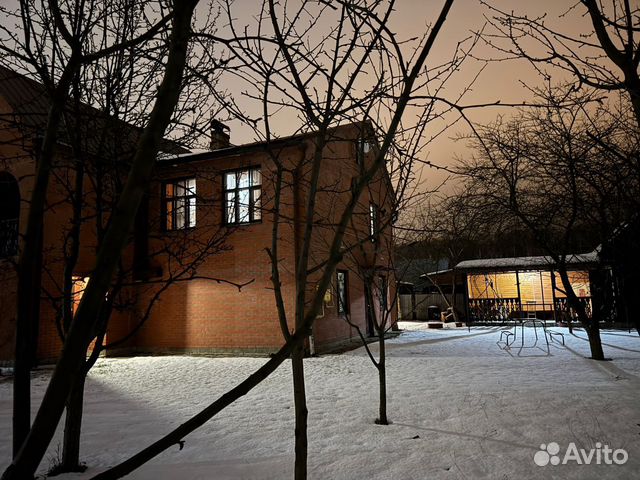 

4-к. дом, 180 м²