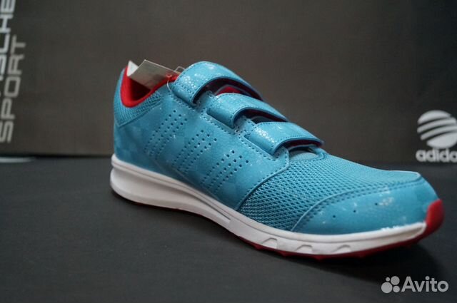Новые кроссовки Adidas AQ3729 детские/женские Новые кроссовки Adidas AQ3729 детские/женские
