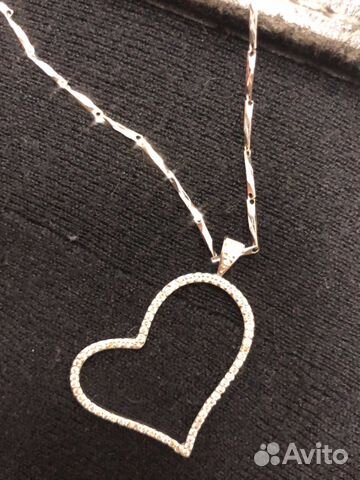 Большой золотой кулон с бриллиантами (0,7 карата)