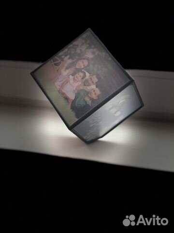 Оригинальная фоторамка ввиде кубика Оригинальная фоторамка ввиде кубика