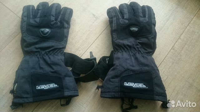 Большой выбор перчаток для сноуборда и лыж Burton Большой выбор перчаток для сноуборда и лыж Burton