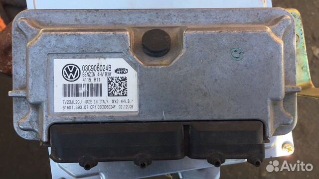 Блок управления двигателем Skoda Fabia 03C906024B