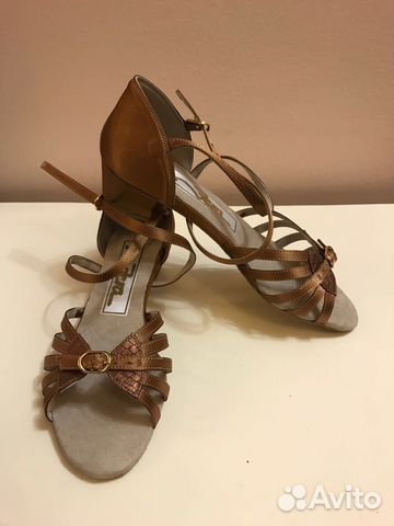 Танцевальные туфли Танцевальные туфли