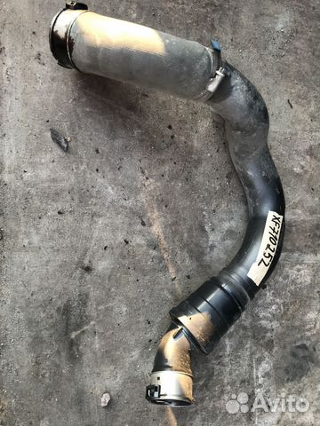 Патрубок интеркулера Jaguar XF, XE, F pace 2.0d Патрубок интеркулера Jaguar XF, XE, F pace 2.0d