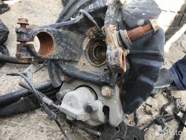 Правый поворотный кулак Бмв х3 ф25 BMW X3 f25