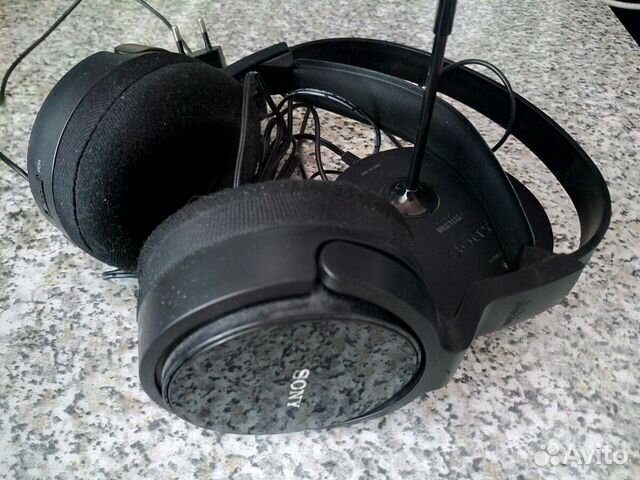Беспроводные наушники Sony MDR-RF811RK Беспроводные наушники Sony MDR-RF811RK
