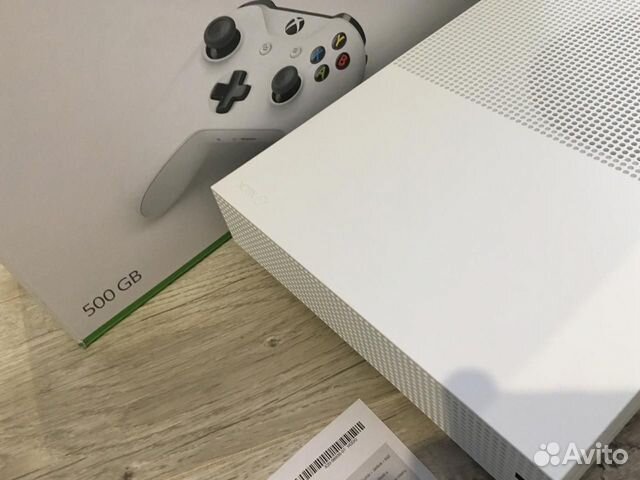 Продам X-BOX ONE