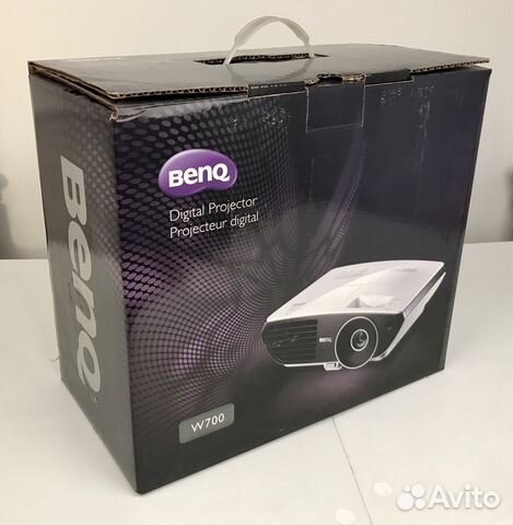 Проектор Benq W700