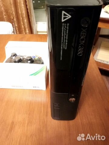 Xbox 360 E 500Gb + 400 игр, как новый, фрибут, гар