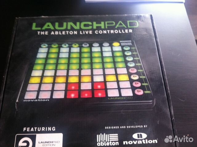 Клавиатура Novation Launchpad