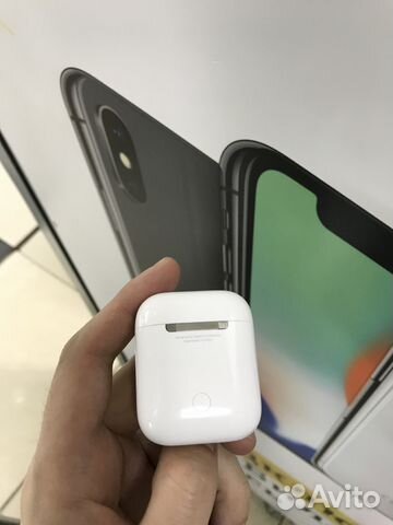AirPods AirPods