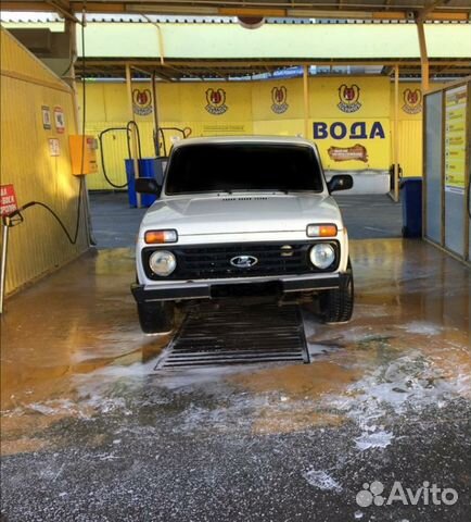 LADA 4x4 (Нива) 1.6 МТ, 2005, 240 000 км