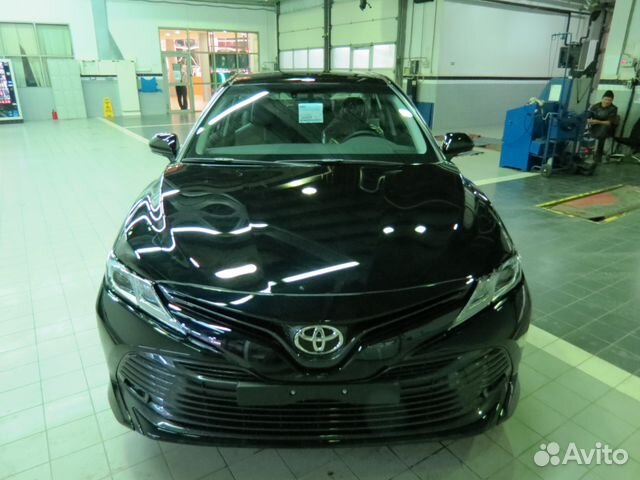 Toyota Camry 2.0 AT, 2019