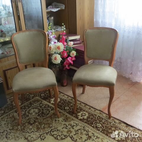 Стулья мягкие с фигурными ножка Стулья мягкие с фигурными ножка