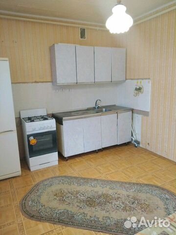 2-к квартира, 85 м², 1/10 эт.