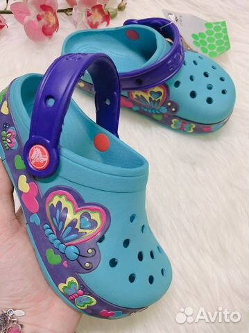 Новая детская пляжная обувь crocs