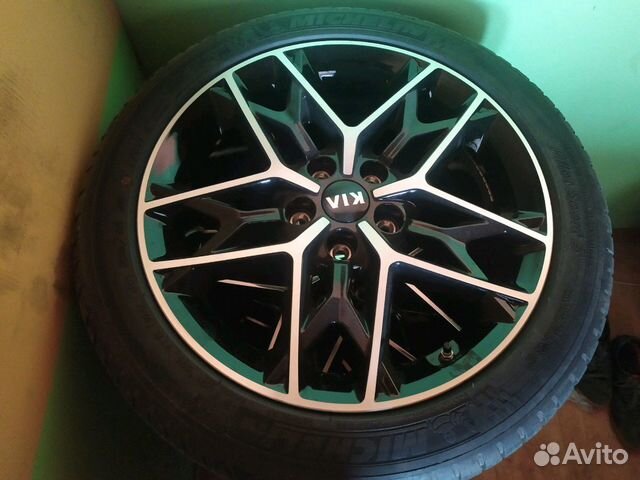 Диски литые Kia оригинал R18 5x114,3 Комплект Диски литые Kia оригинал R18 5x114,3 Комплект