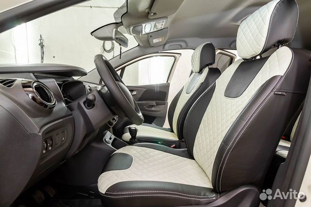 Авточехлы Рено Каптур / Экокожа Ромб