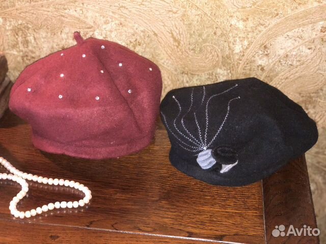 Два шерстяных берета Два шерстяных берета