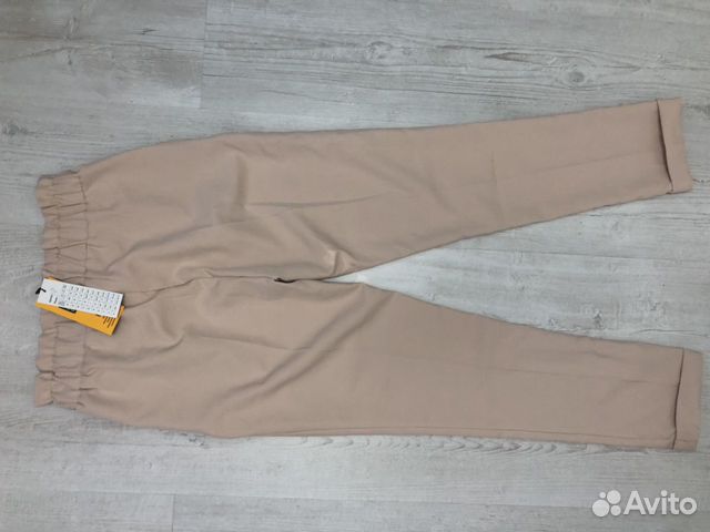 Брюки с высокой посадкой