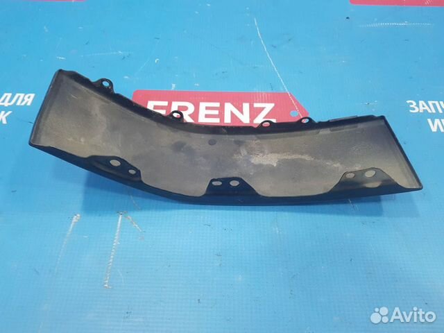 Subaru Forester SF 1996-02 Накладка фонаря правого Subaru Forester SF 1996-02 Накладка фонаря правого