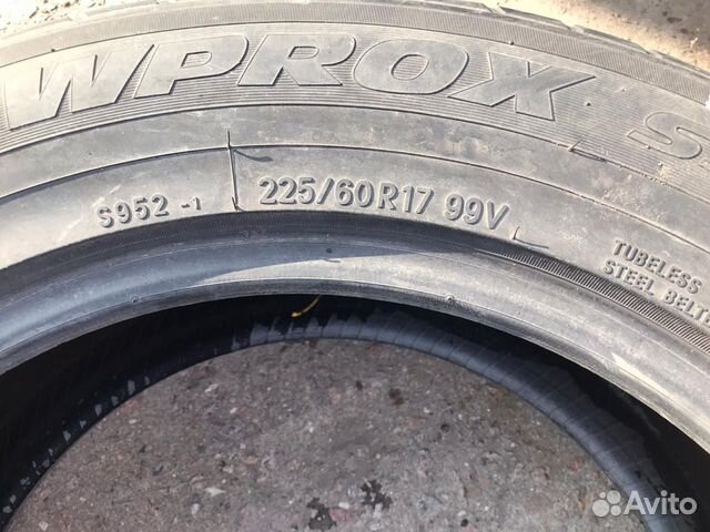 Шины зимние 225/60/17 toyo snowprox s952