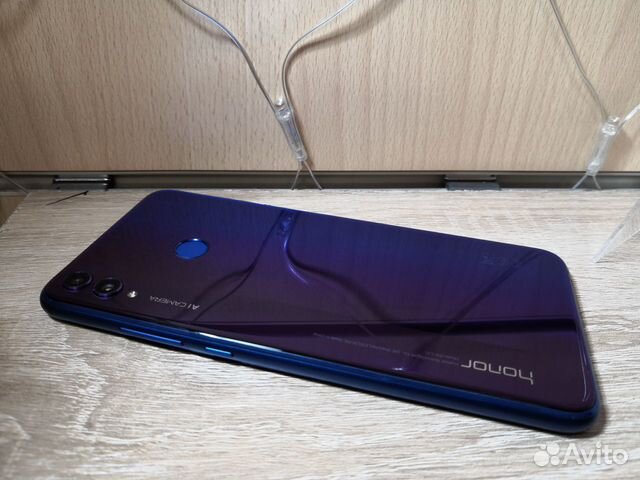 Honor 8X 4/64GB Мерцающий-Синий Honor 8X 4/64GB Мерцающий-Синий