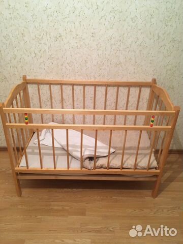 Детская кроватка с спальным набором и матрасом Детская кроватка с спальным набором и матрасом