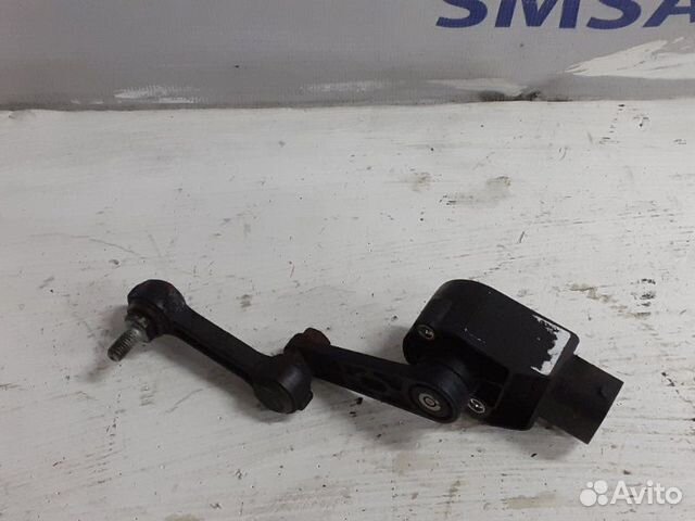 Датчик уровня подвески задний Volvo V40 1.6T Датчик уровня подвески задний Volvo V40 1.6T